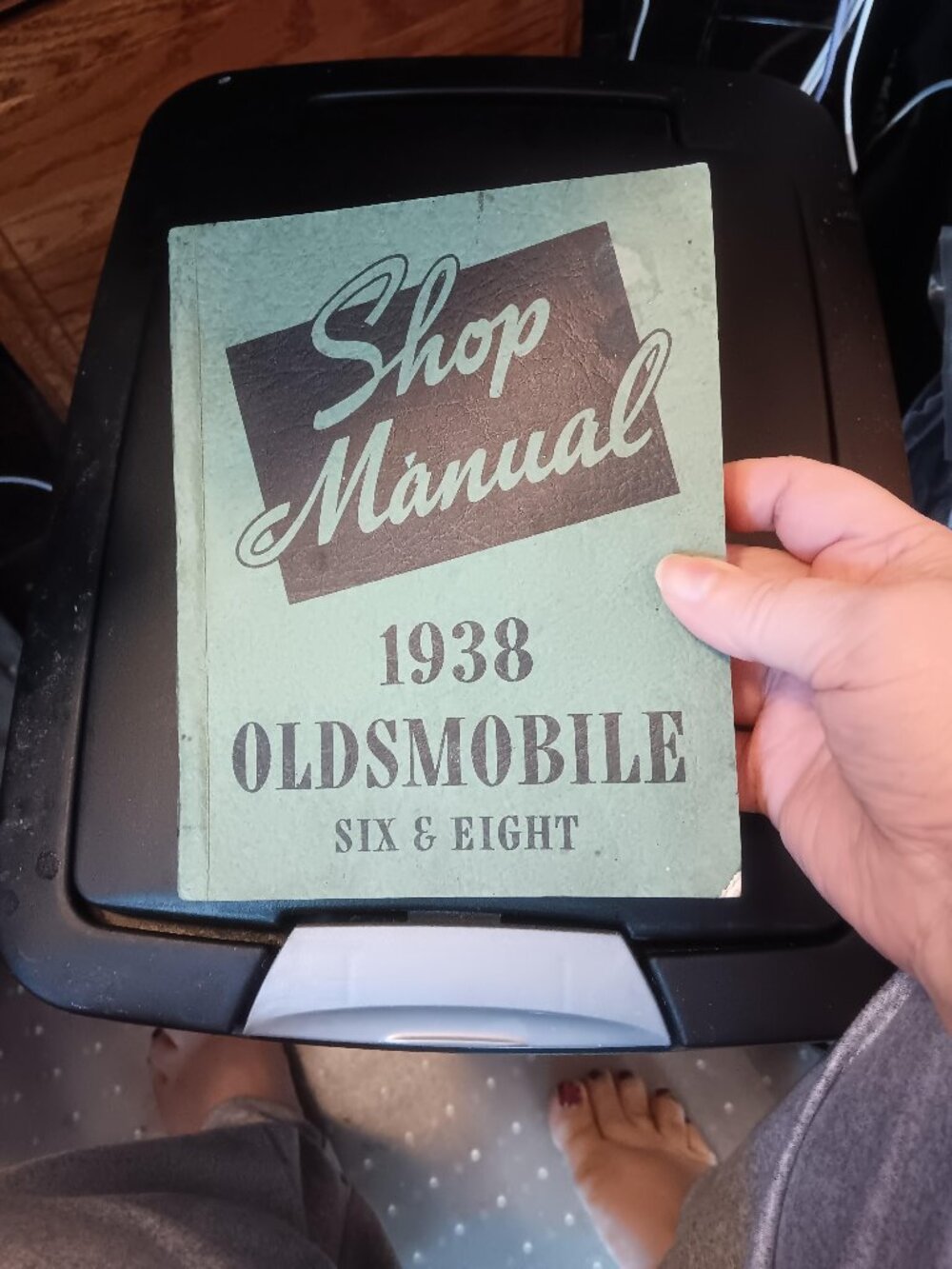 Antique Shop Manual 1938 Oldsmobile Six & Eight book LQQK!!